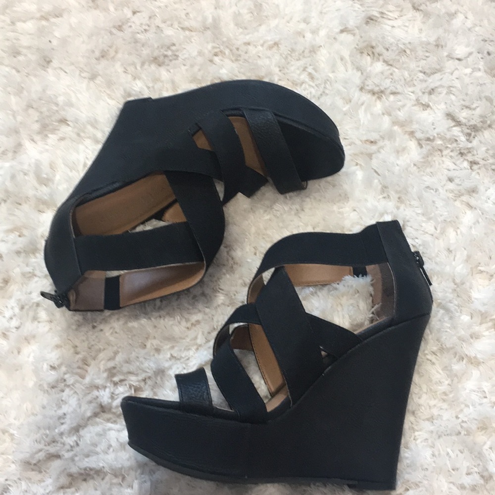 Chinese laundry Black wedges